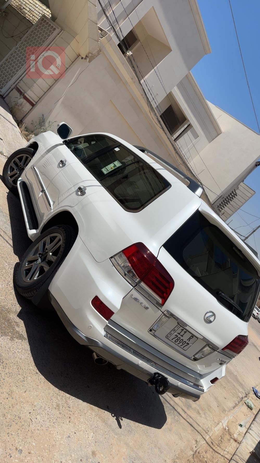 Lexus LX